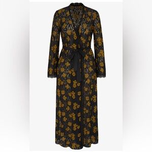 Elegant Navy Blue and Yellow Lace Robe
